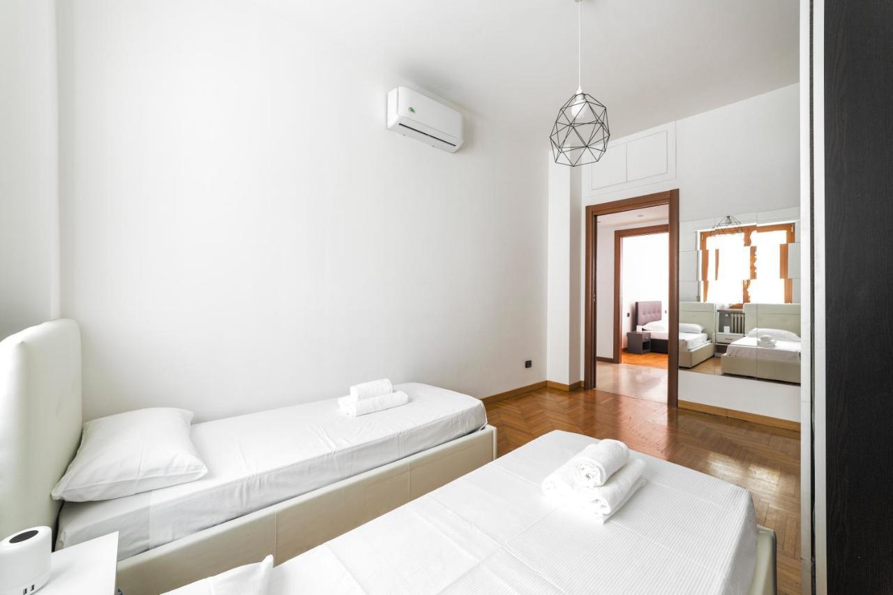 Cenisio M5 Lovely Apartment - With Balcony! Милано Екстериор снимка