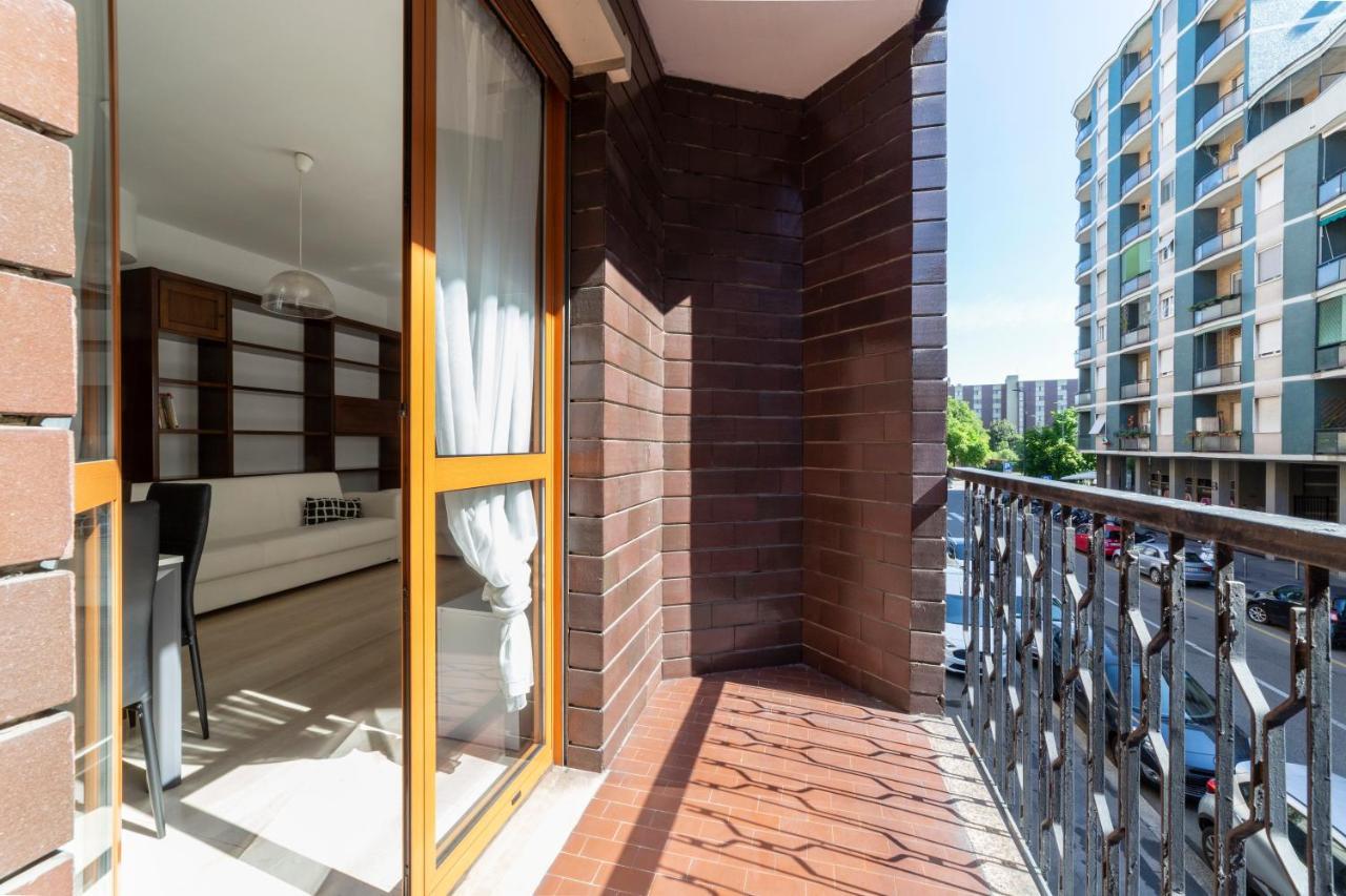 Cenisio M5 Lovely Apartment - With Balcony! Милано Екстериор снимка