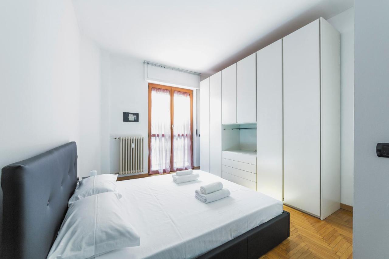 Cenisio M5 Lovely Apartment - With Balcony! Милано Екстериор снимка